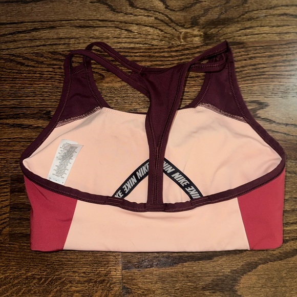 Nike sports bra - Picture 2 of 2